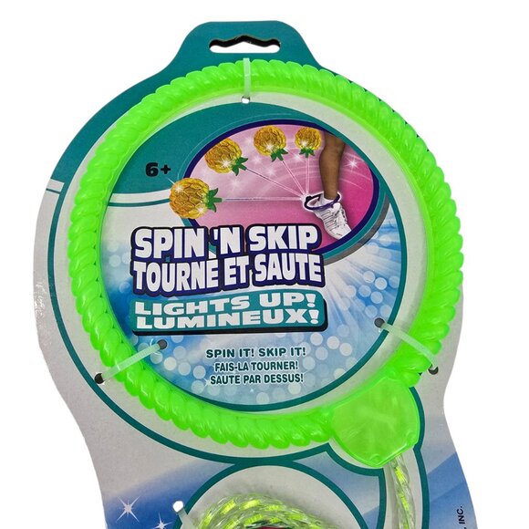 🎀 Spin 'N Skip It Pineapple Light Up Kids Exercise Toy NEW - Picture 4 of 9